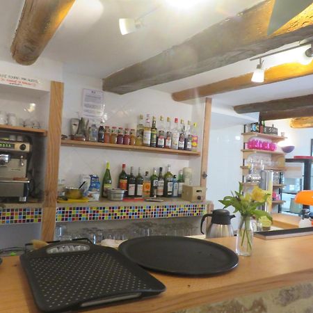 Auberge De La Petite Casserole Revest-des-Brousses 外观 照片