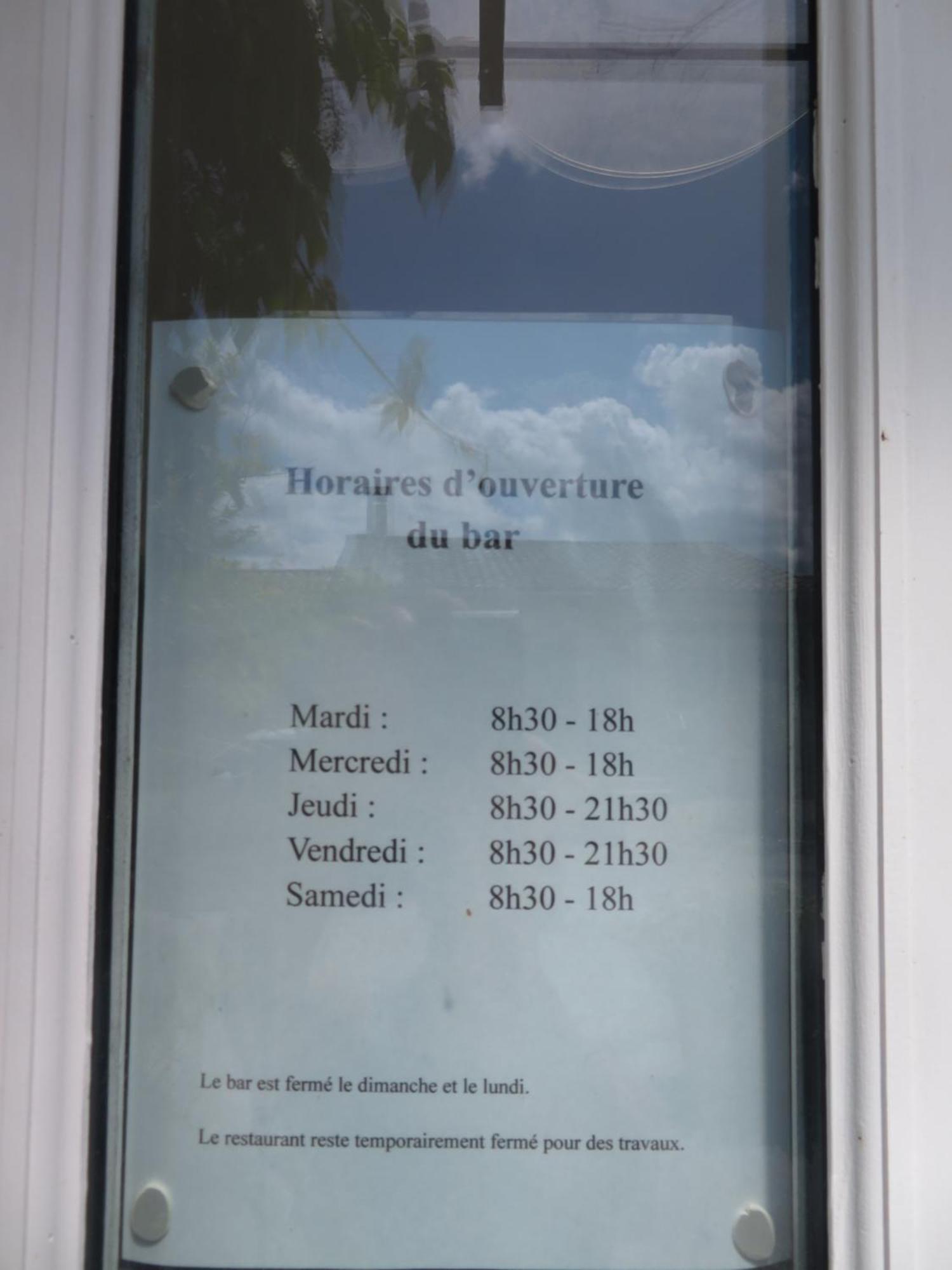 Auberge De La Petite Casserole Revest-des-Brousses 外观 照片